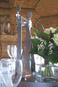 Little Ironies figurine with flowers from Waow Studio